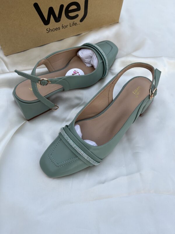 Very Comfortable block heels - Image 4