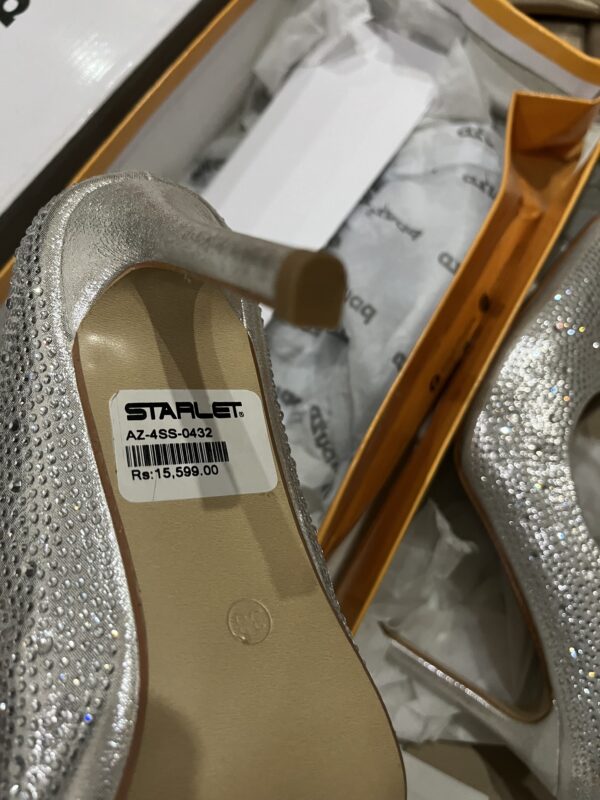 Silver Heels - Image 3