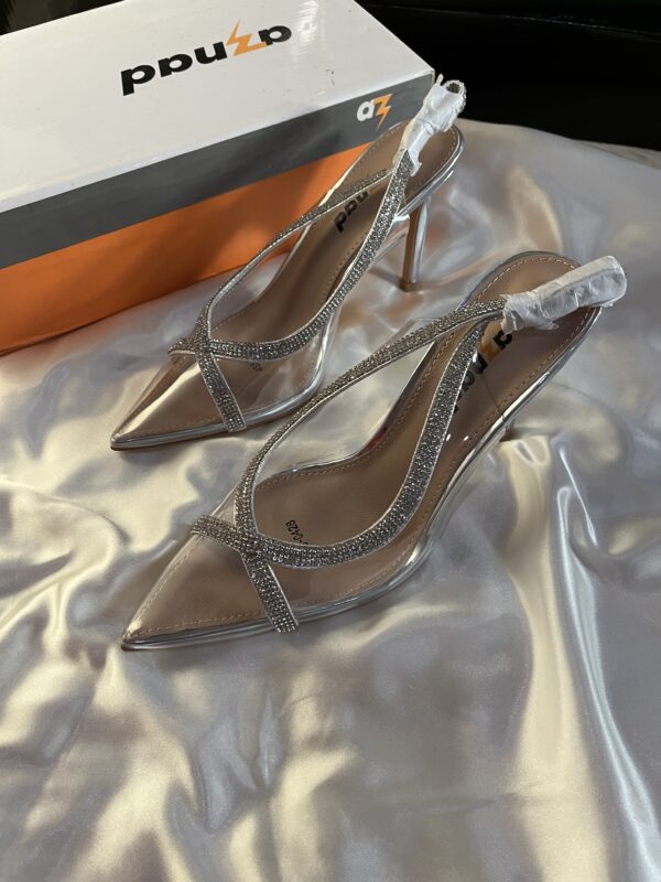 TRANSPARENT SILVER HEELS
