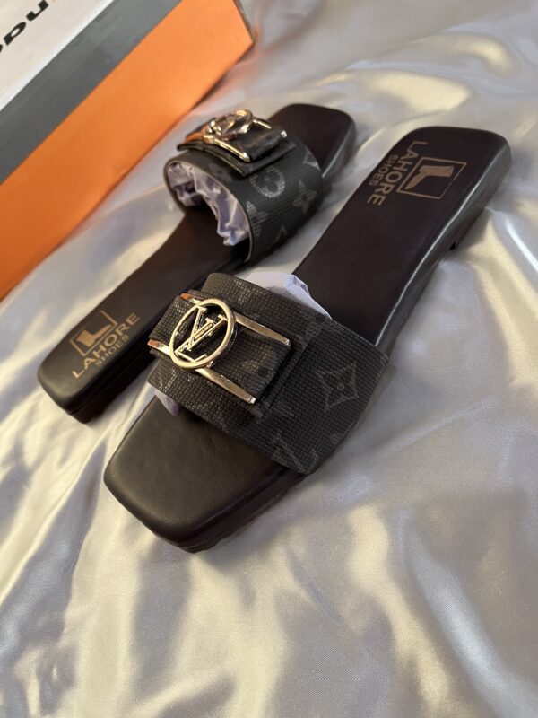 LV Slippers Very Comfy - Image 3